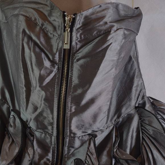 Silver frilled Mini Dress SZ S Daisy - Picture 5 of 12